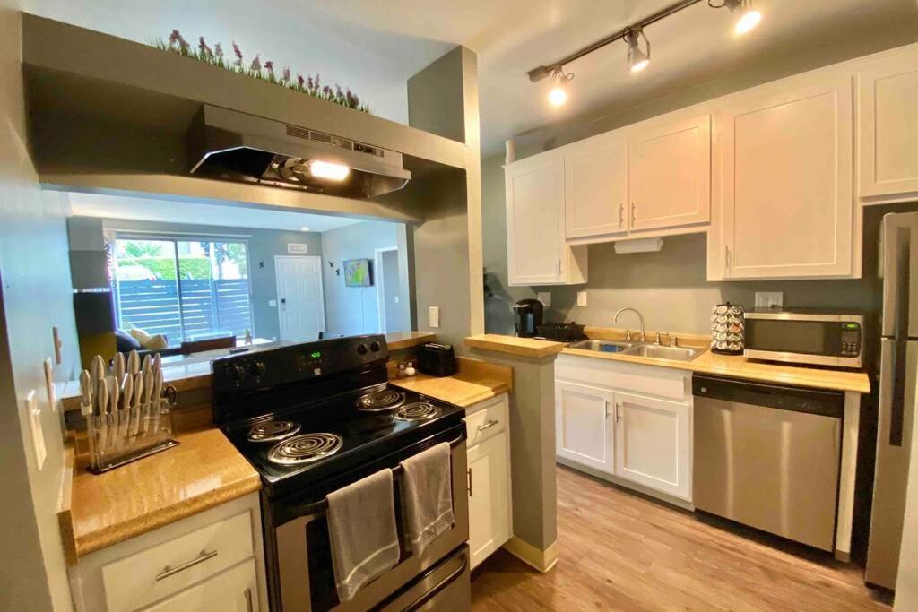 Centrally Located To All San Diego Has To Offer Exterior foto
